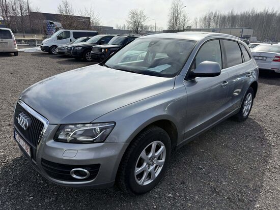 AUDI Q5  (2010M.12M.)