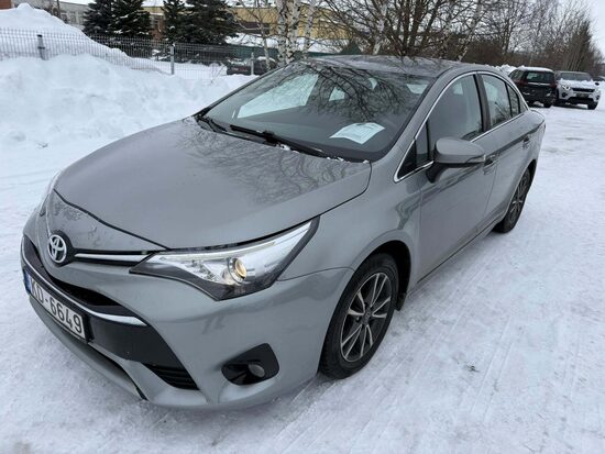TOYOTA AVENSIS (2015M.)