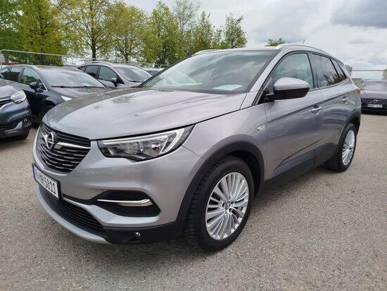 Opel Granland x