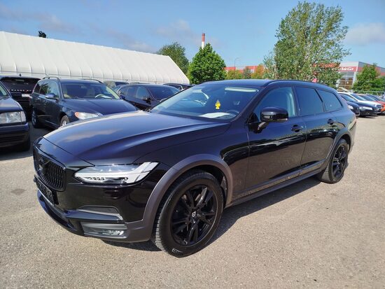 Volvo V90 Cross Country 2018m.