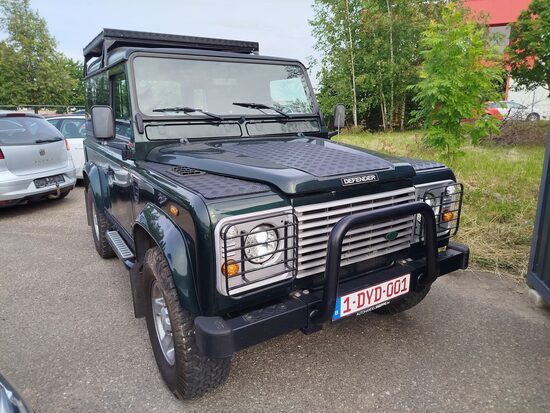 Land Rover Defender 2001m.