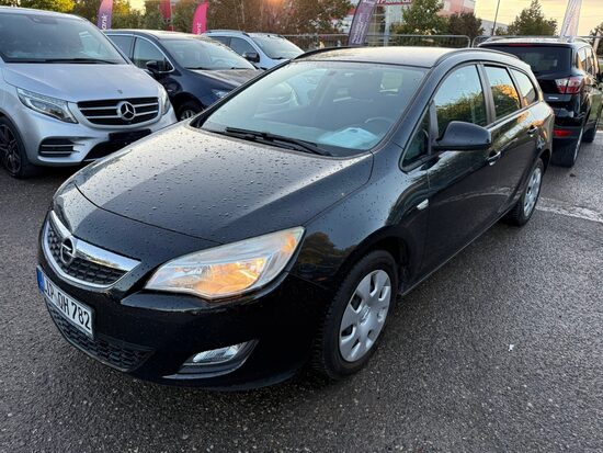 Opel Astra 2012m.