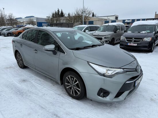 Toyota Avensis 2015m.