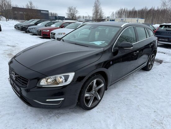 Volvo V60 2015m.