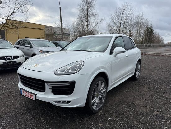 Porsche Cayenne 2017m.