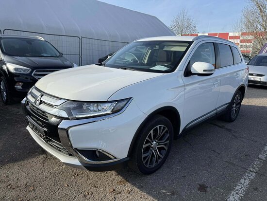MITSUBISHI OUTLANDER (2018M.)