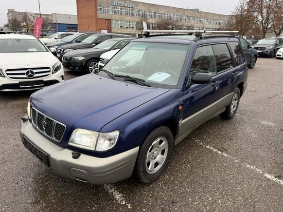 SUBARU FORESTER (2000M.)