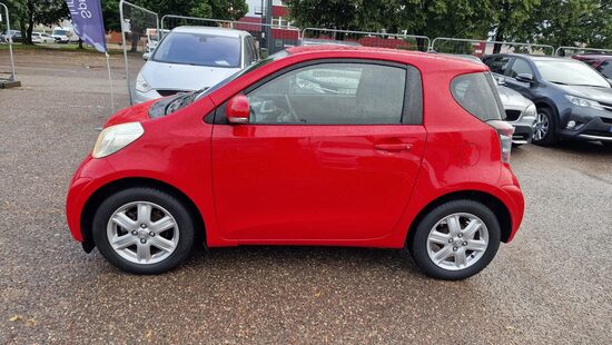 Toyota IQ 2010m.