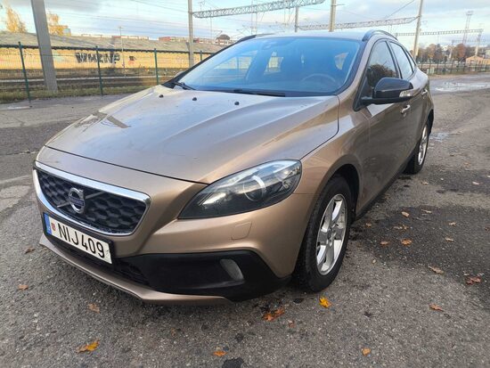 Volvo V40 Cross Country 2014 m.