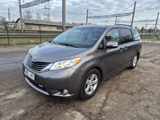 Toyota Sienna 2013 m.