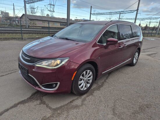 Chrysler Pacifica 2018 m.