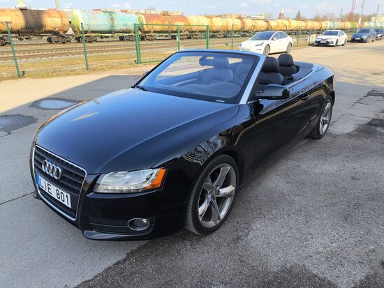 Audi A5 Kabrioletas