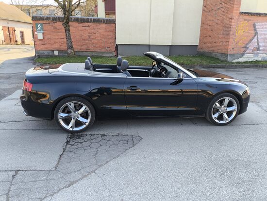 Audi A5 Kabrioletas