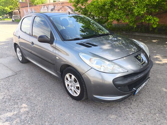 Peugeot 206 +