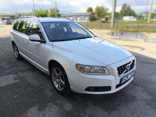 Volvo V70 2012 m.