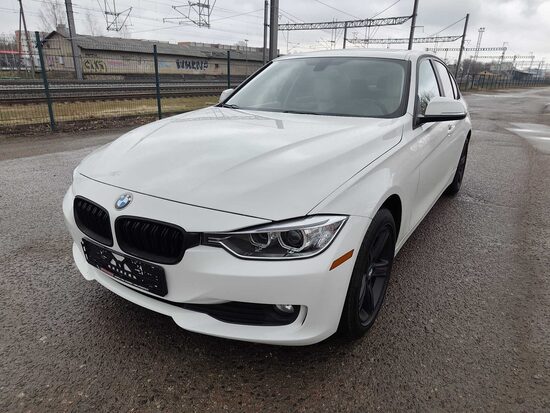 BMW 328i x-drive 2014 m.