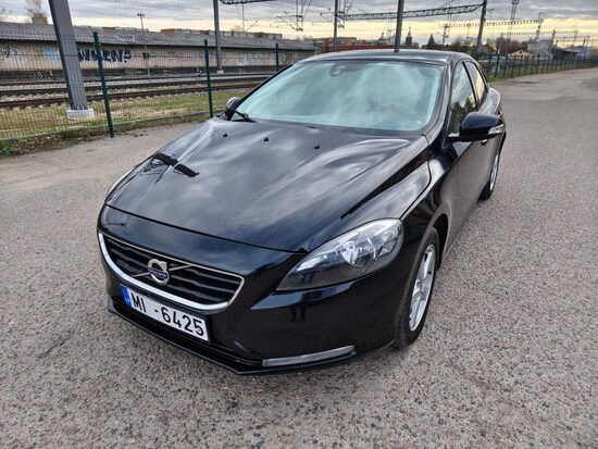 Volvo V40 2013 m.