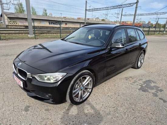 BMW 318D  (2013 m.)