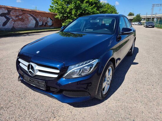 Mercedes-benz C220 2015 m.